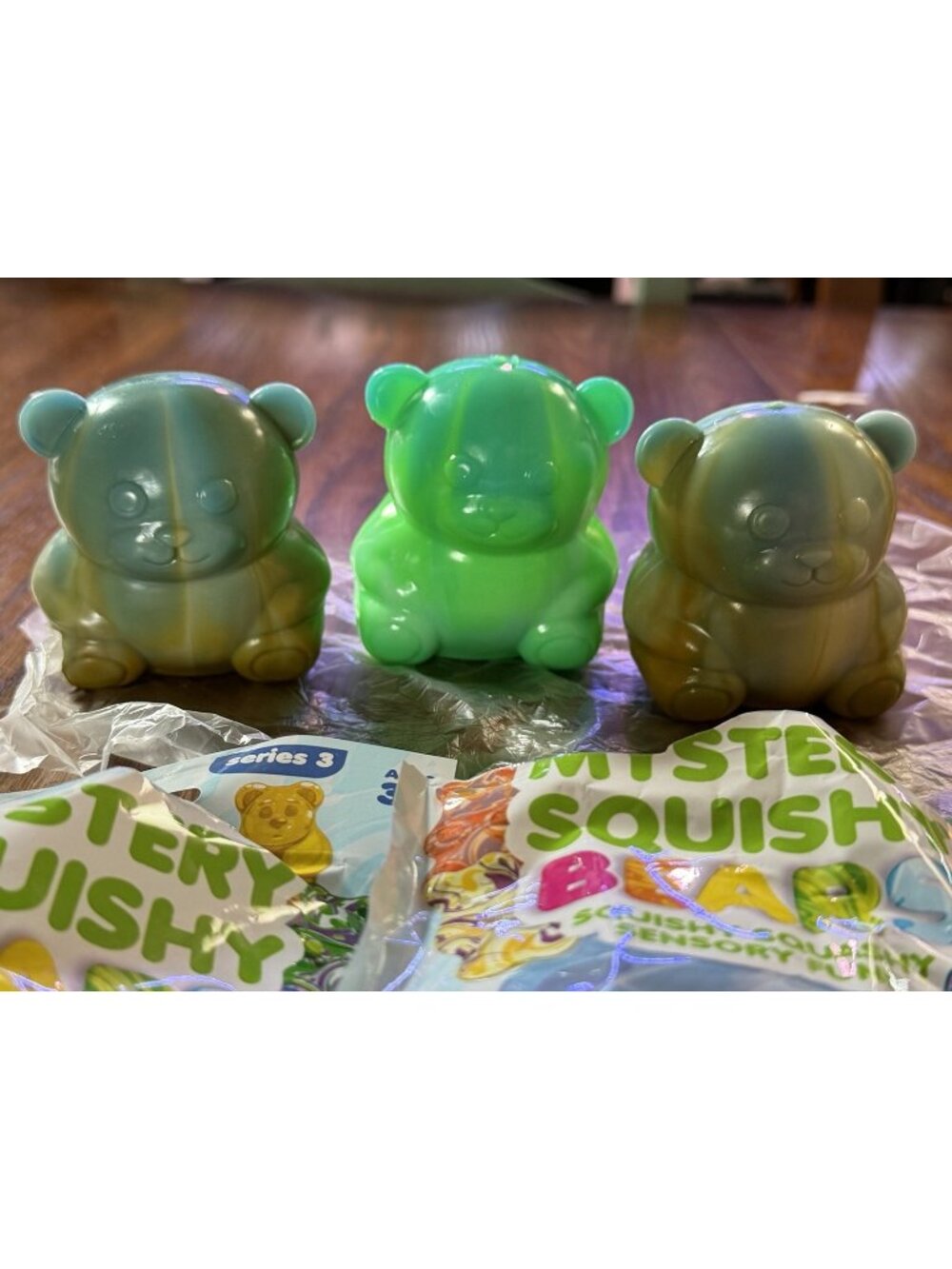 3 MYSTERY SQUISHY BEARS, SQUISHY SQUASHY SENSORY FUN, Green & 2 Multicolored